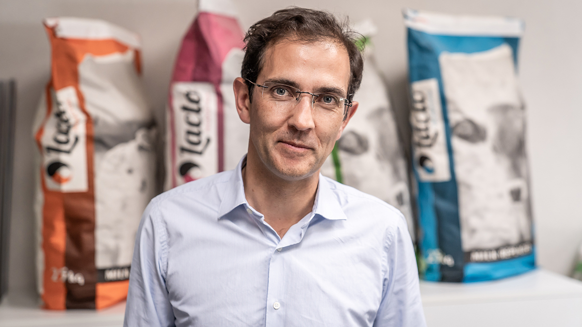 Lacto Production Production Dalimentation Animale A Montauban De Bretagne Sylvain Fournier